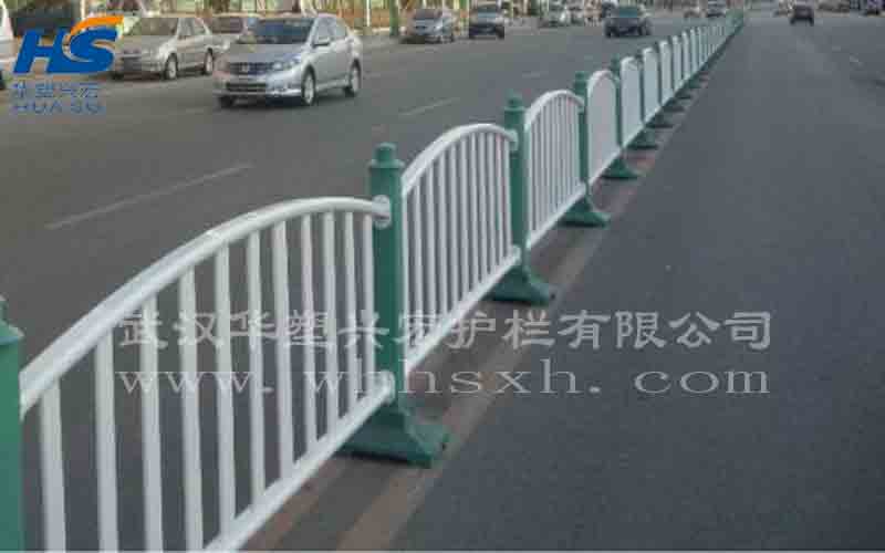 贵州异型锌钢道路护栏